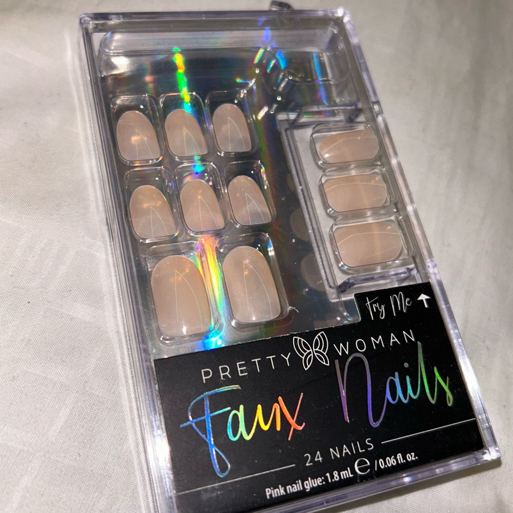 Faux Nails